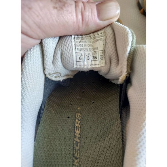 Skecher women's hiking shoes size 6 - Picture 9 of 9